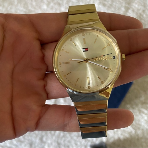 Tommy Hilfiger Unisex Gold Watch - Picture 4 of 7